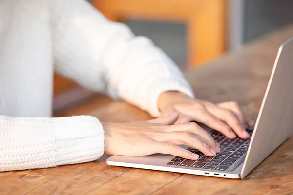 跟法律沾边的图案叫什么