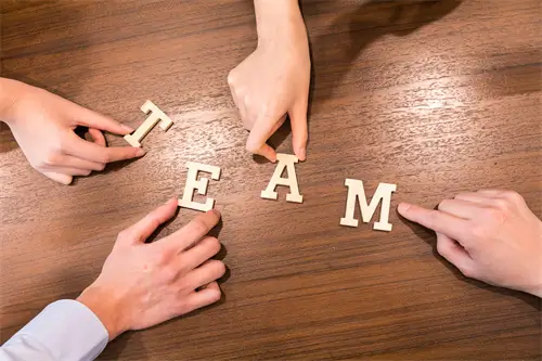 丁属于什么法律关系